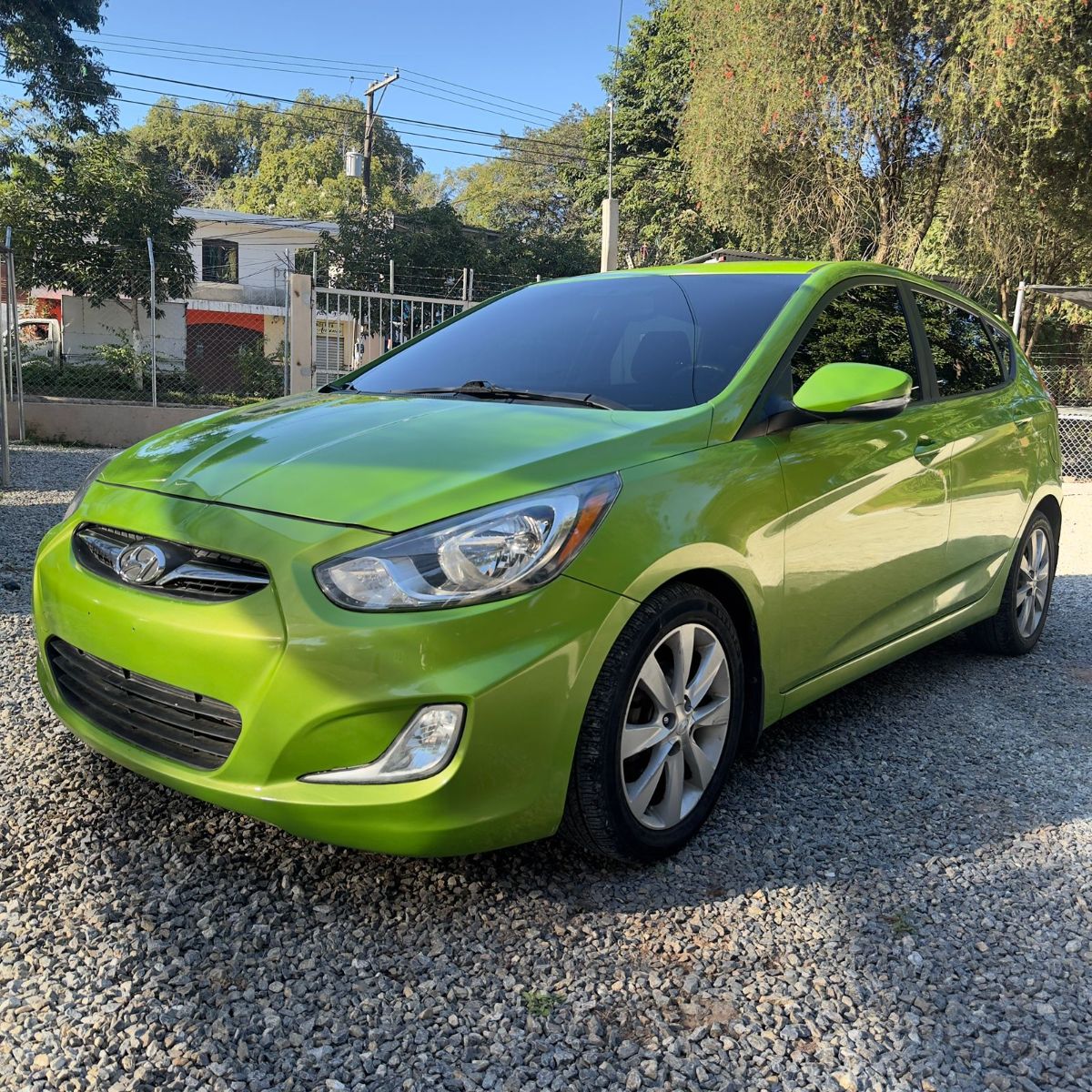 HYUNDAI ACCENT - 2013                                        