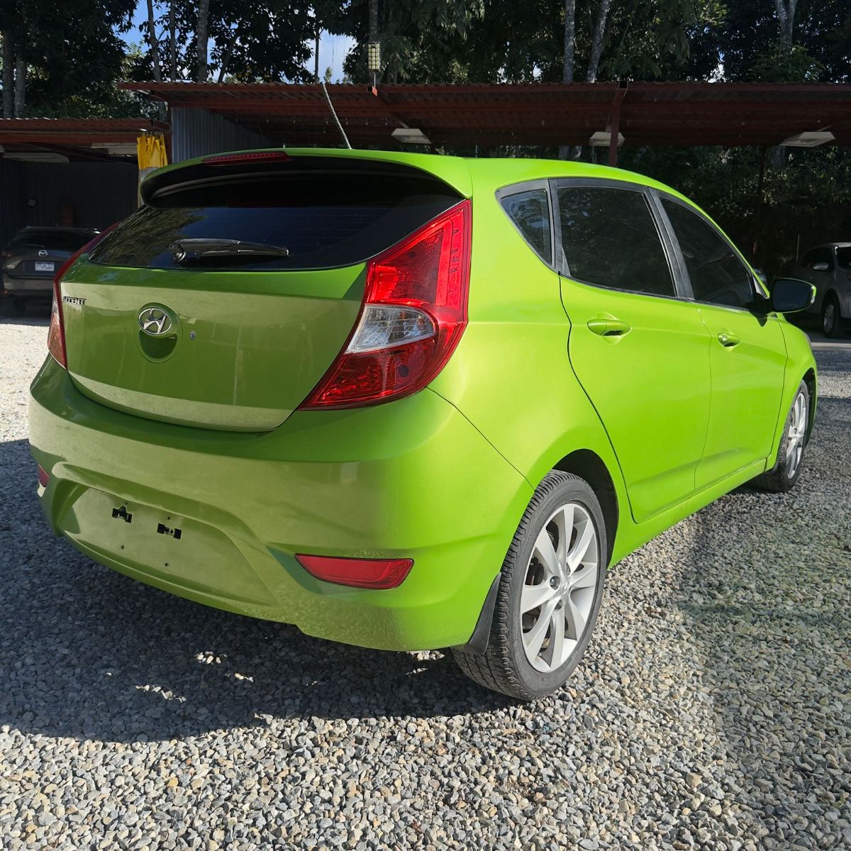 HYUNDAI ACCENT - 2013                                        