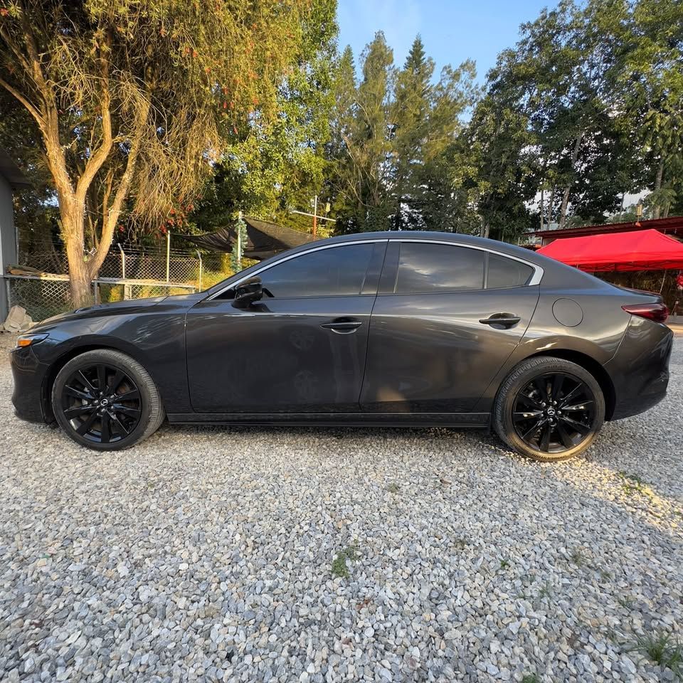 MAZDA 3 - 2022                                        
