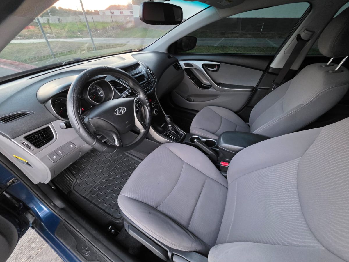 HYUNDAI ELANTRA - 2014                                        
