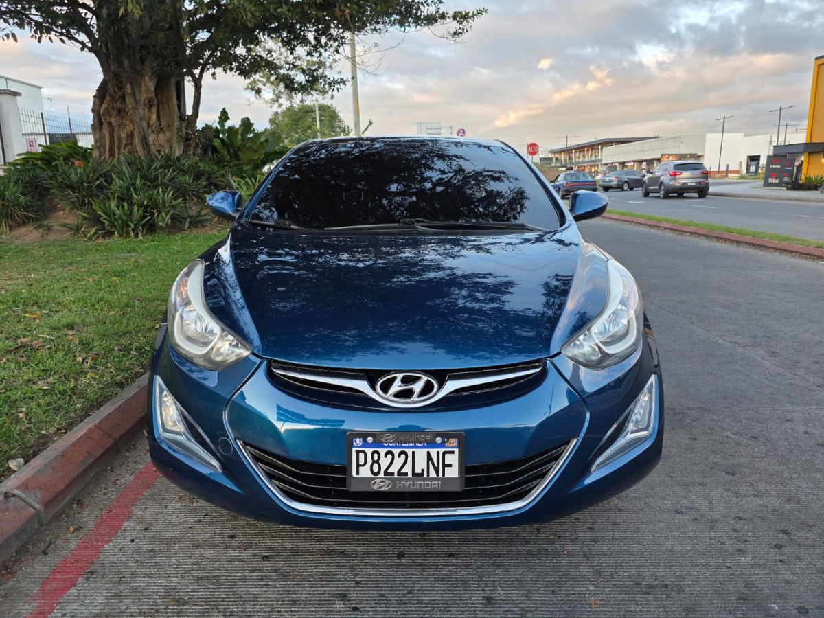 HYUNDAI ELANTRA - 2014                                        