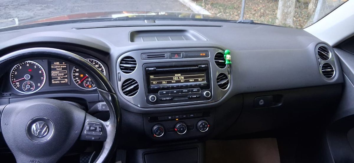 VOLKSWAGEN TIGUAN - 2013                                        