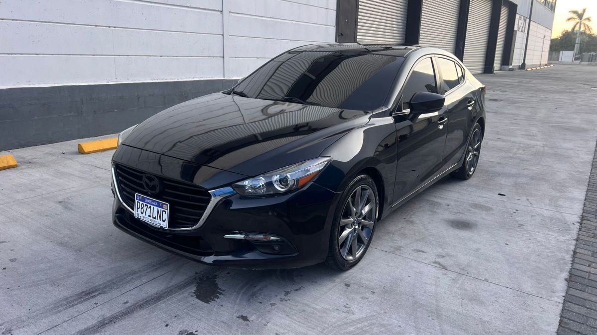 MAZDA 3 TOURING - 2018                                        