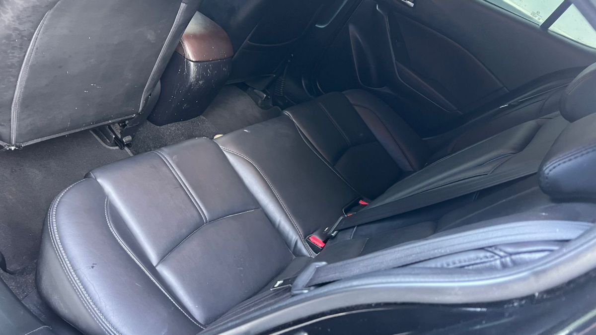 MAZDA 3 TOURING - 2018                                        