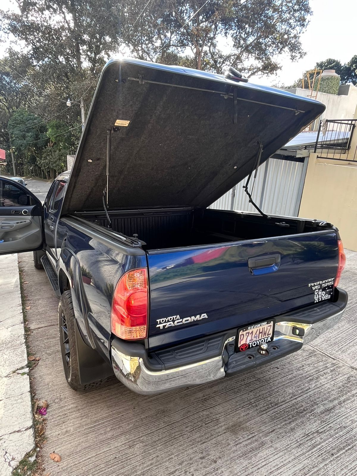 TOYOTA TACOMA - 2006                                        