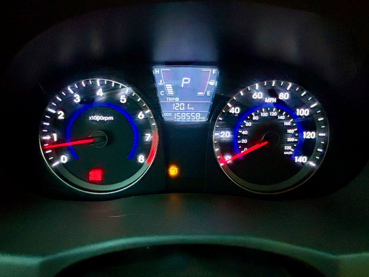 HYUNDAI ACCENT - 2013                                        