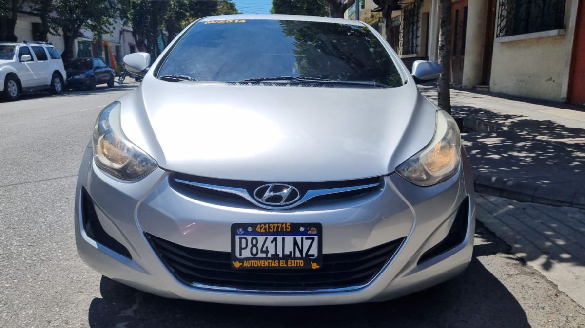 HYUNDAI ELANTRA - 2014                                        