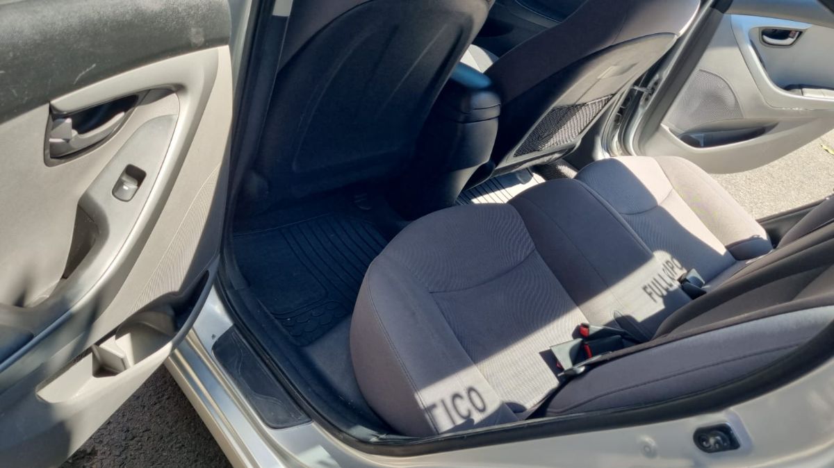 HYUNDAI ELANTRA - 2014                                        