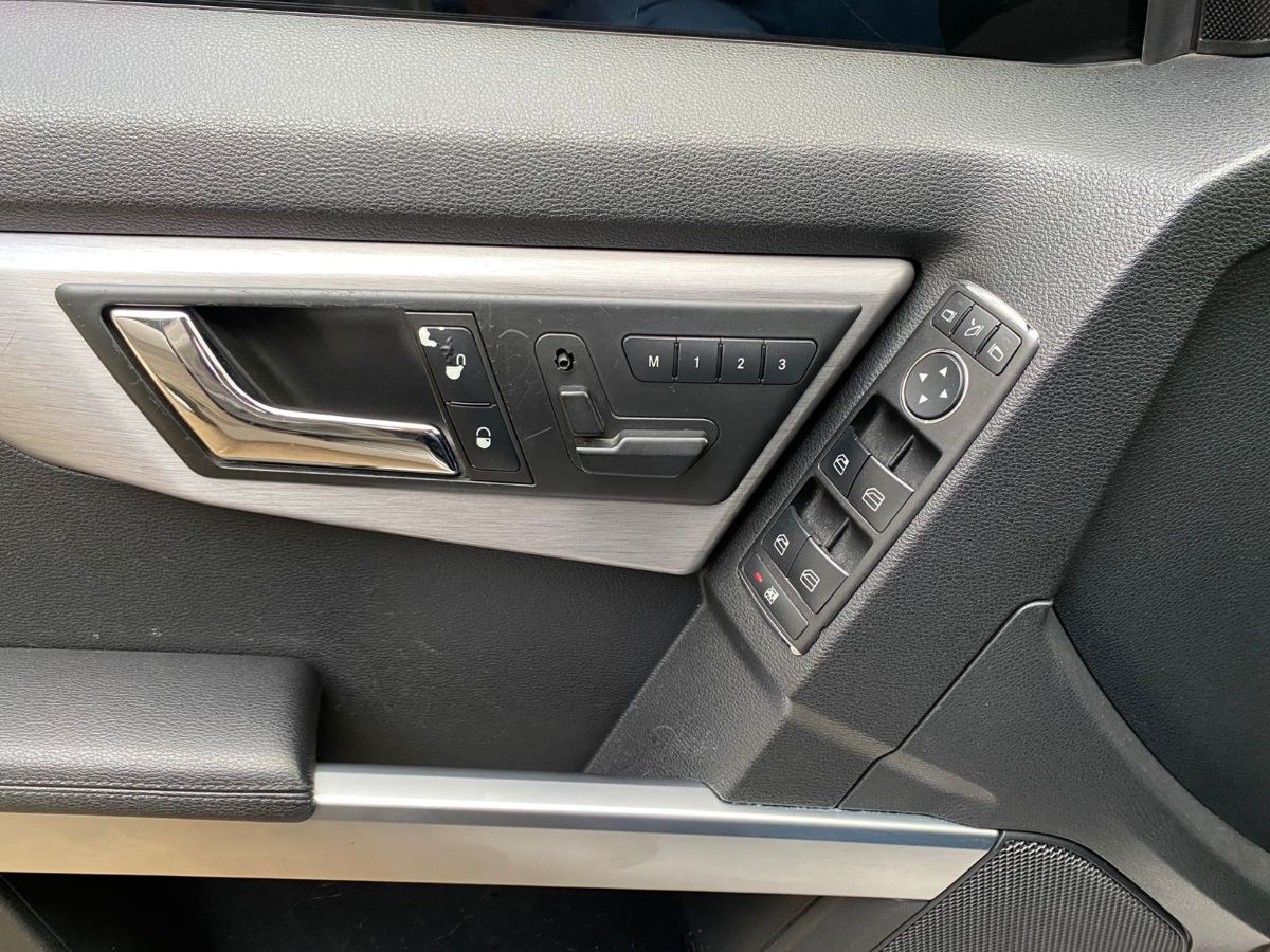 MERCEDES-BENZ GLK280 - 2009                                        