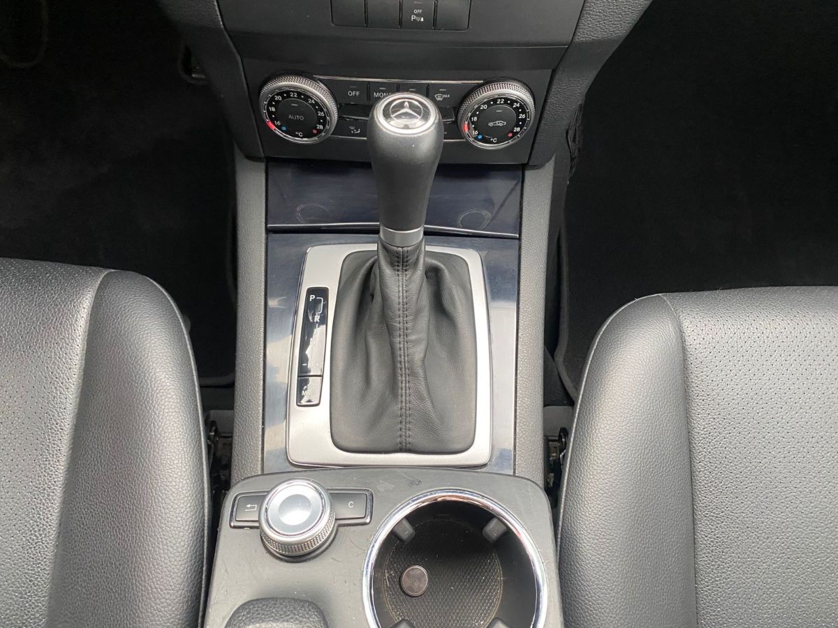 MERCEDES-BENZ GLK280 - 2009                                        