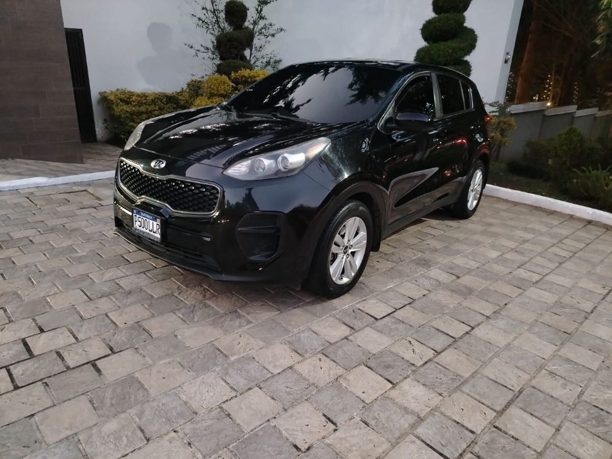 KIA SPORTAGE LX - 2018                                        