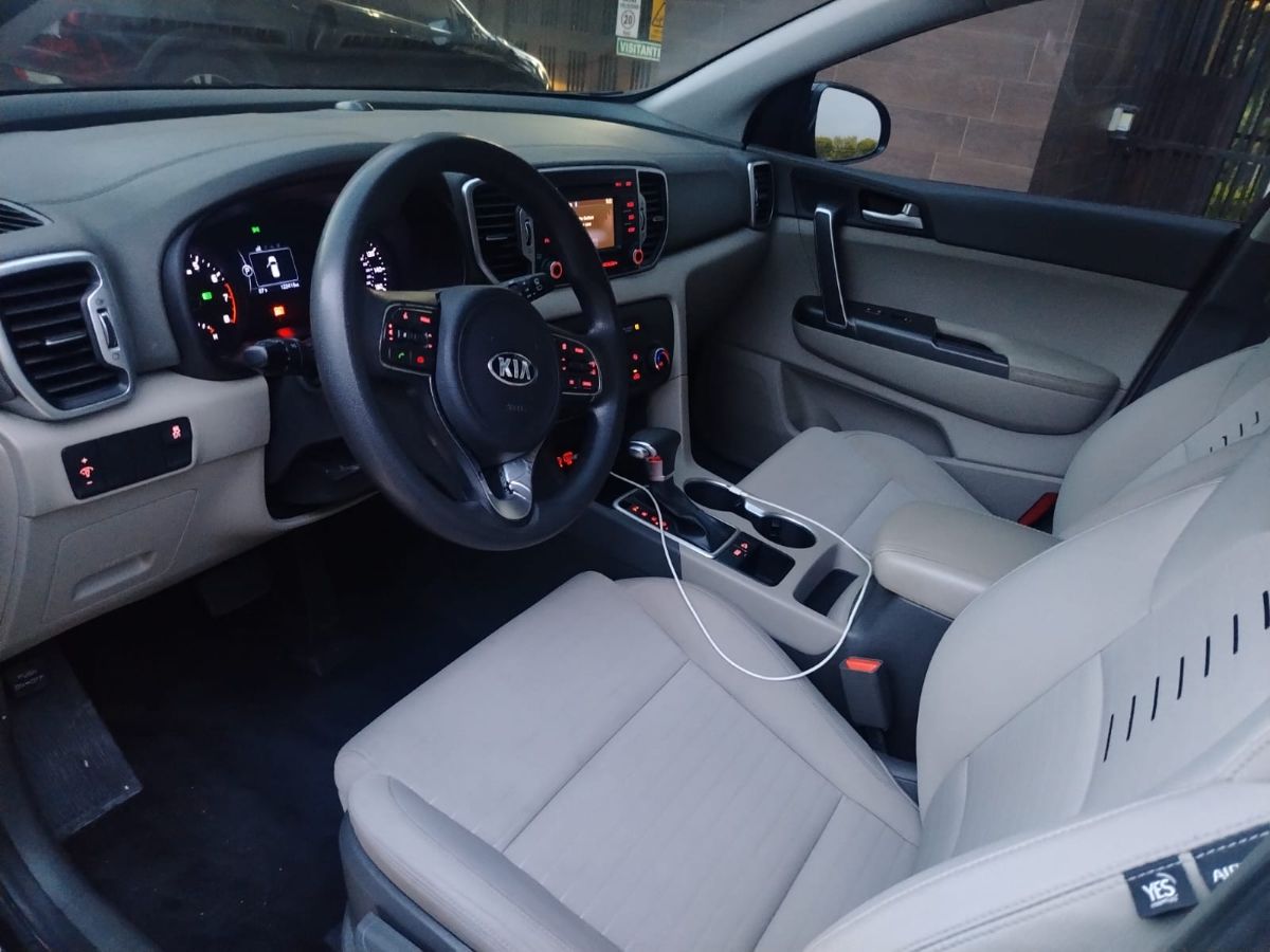 KIA SPORTAGE LX - 2018                                        