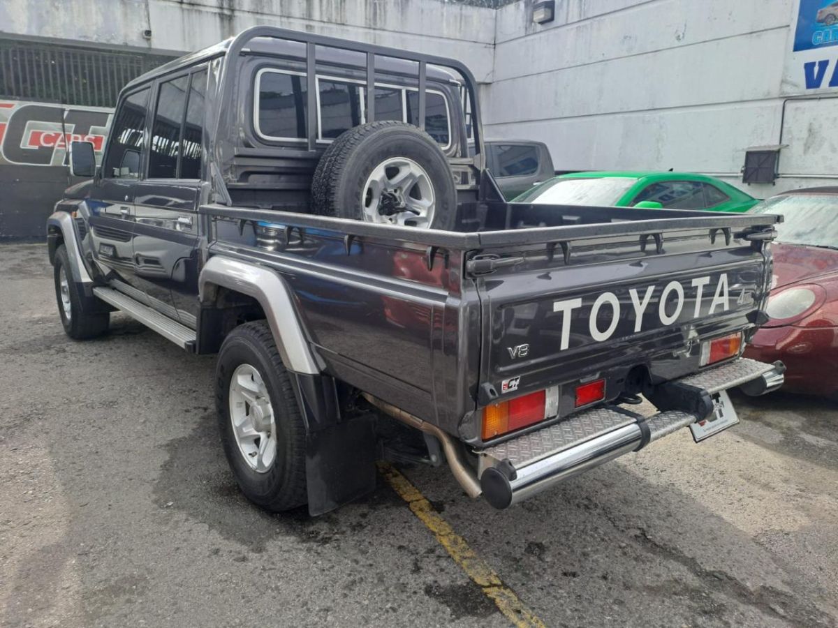 TOYOTA LAND CRUISER  - 2023                                        
