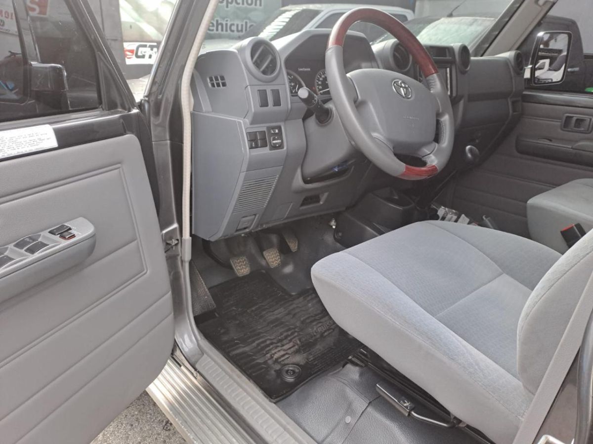 TOYOTA LAND CRUISER  - 2023                                        