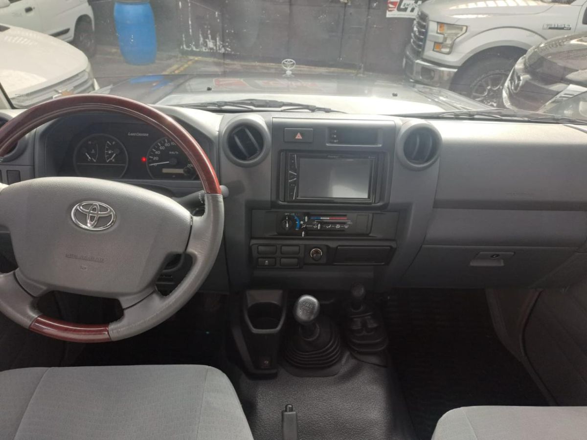 TOYOTA LAND CRUISER  - 2023                                        