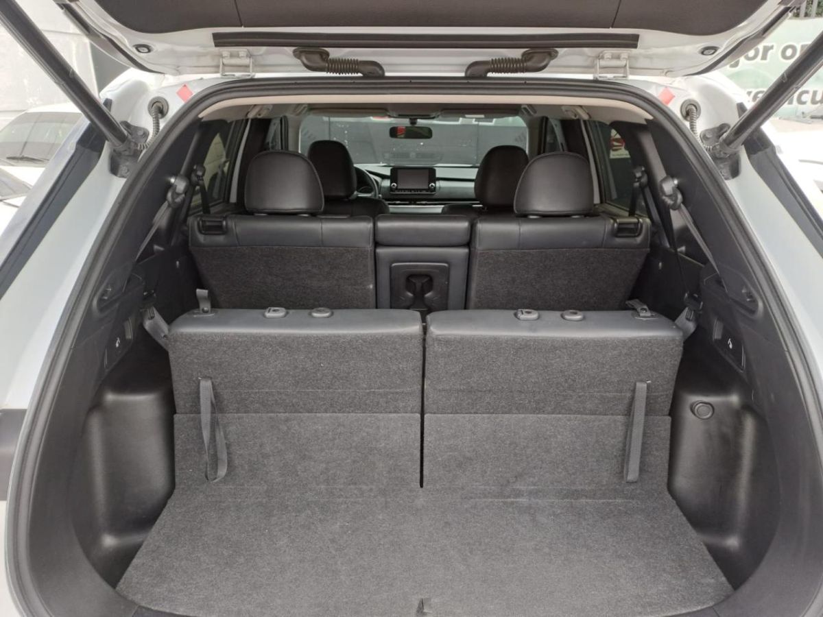 MITSUBISHI outlander - 2023                                        