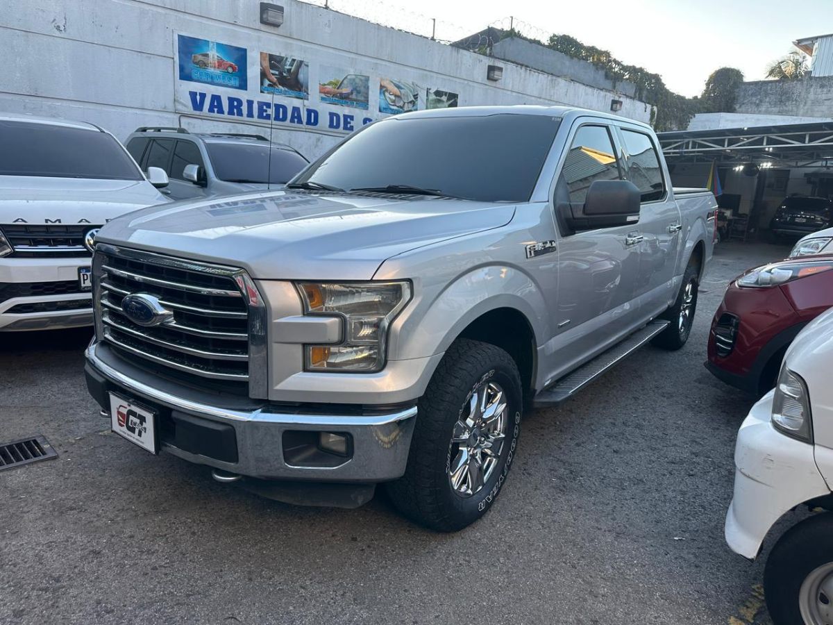 FORD F-150 XLT - 2016                                        