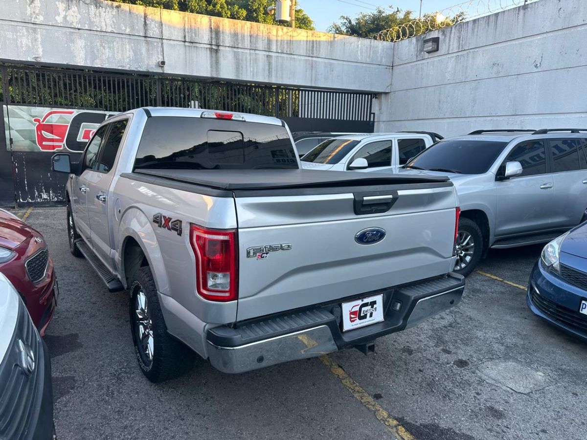 FORD F-150 XLT - 2016                                        
