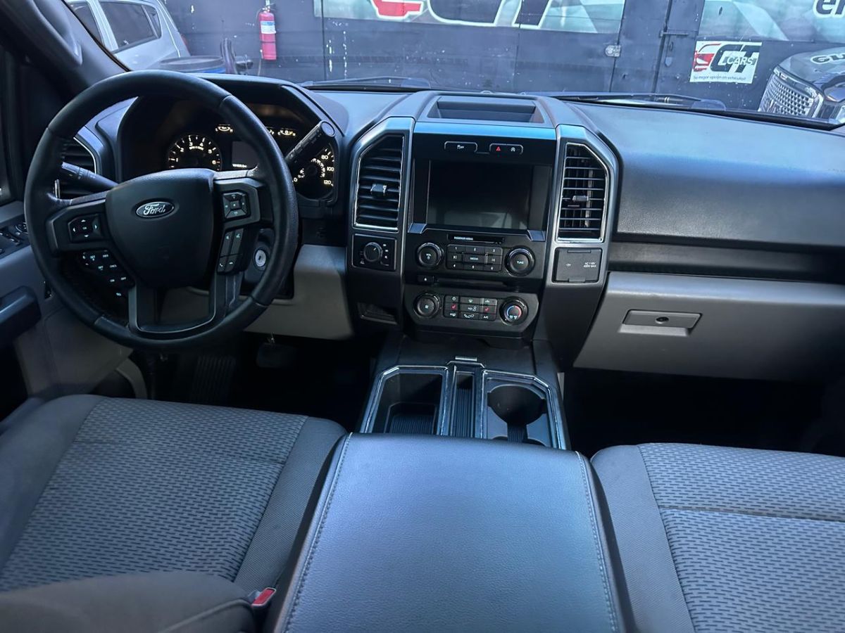 FORD F-150 XLT - 2016                                        