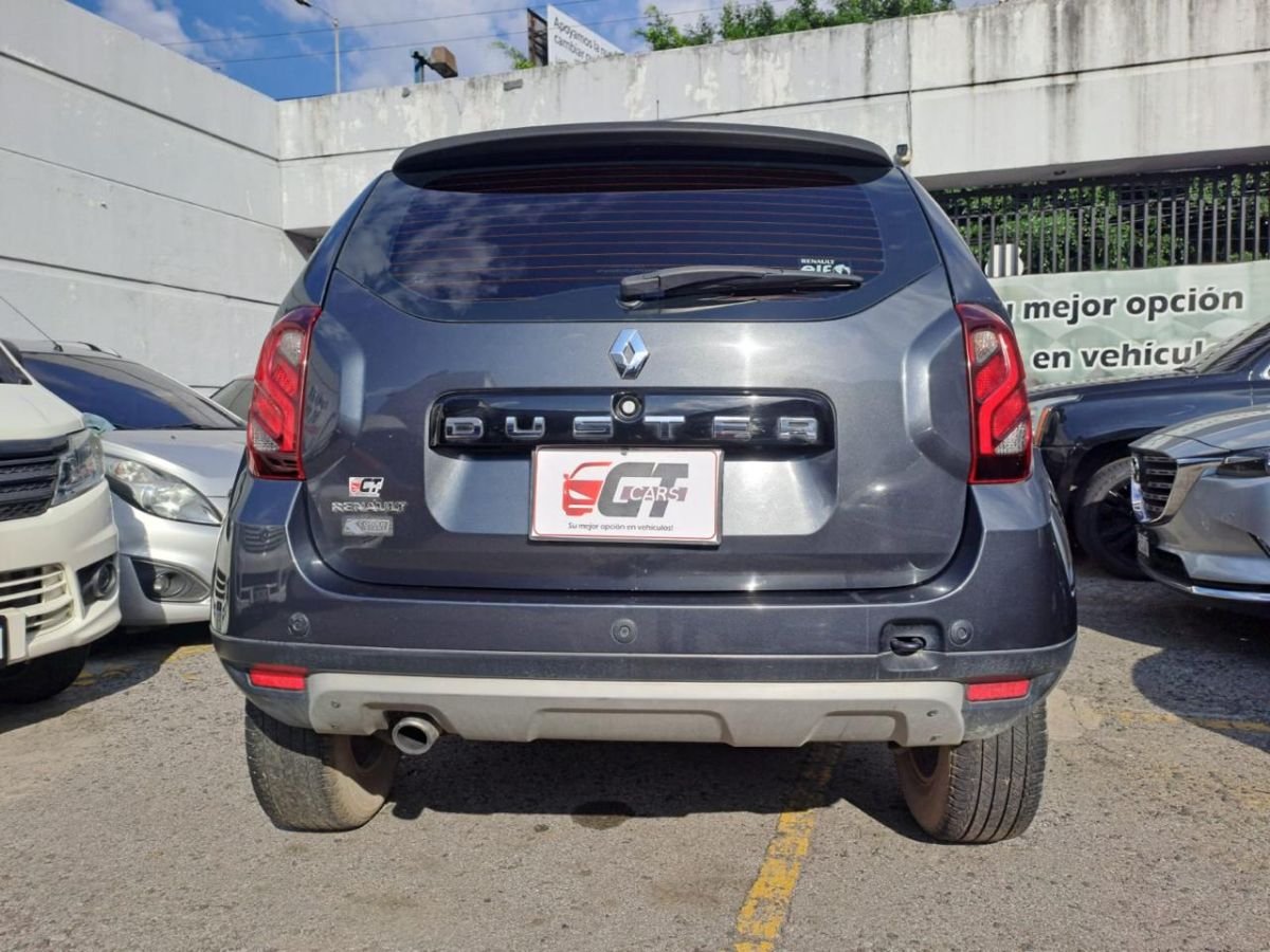 RENAULT DUSTER - 2018                                        