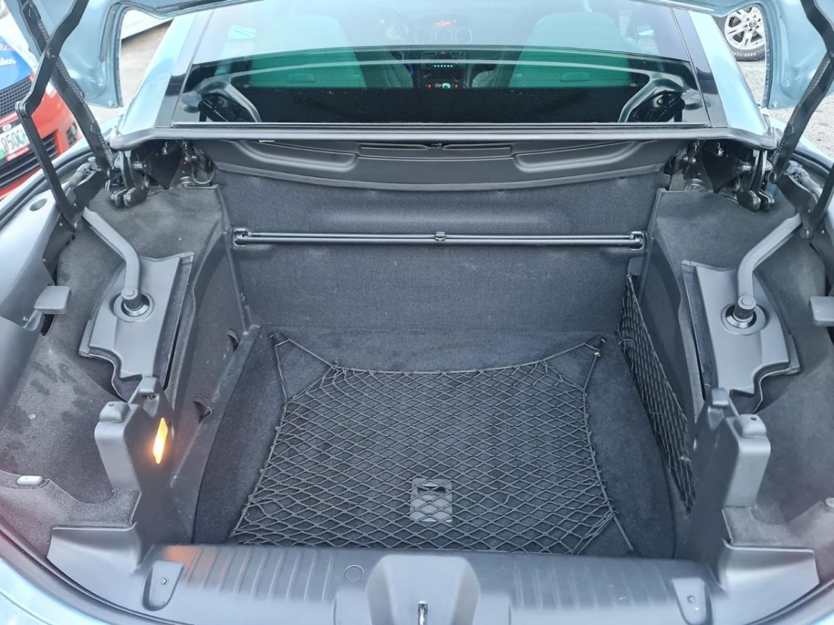 MERCEDES-BENZ E300 - 2011                                        