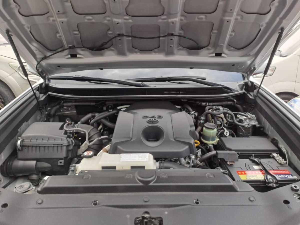 TOYOTA LAND CRUISER VX - 2022                                        