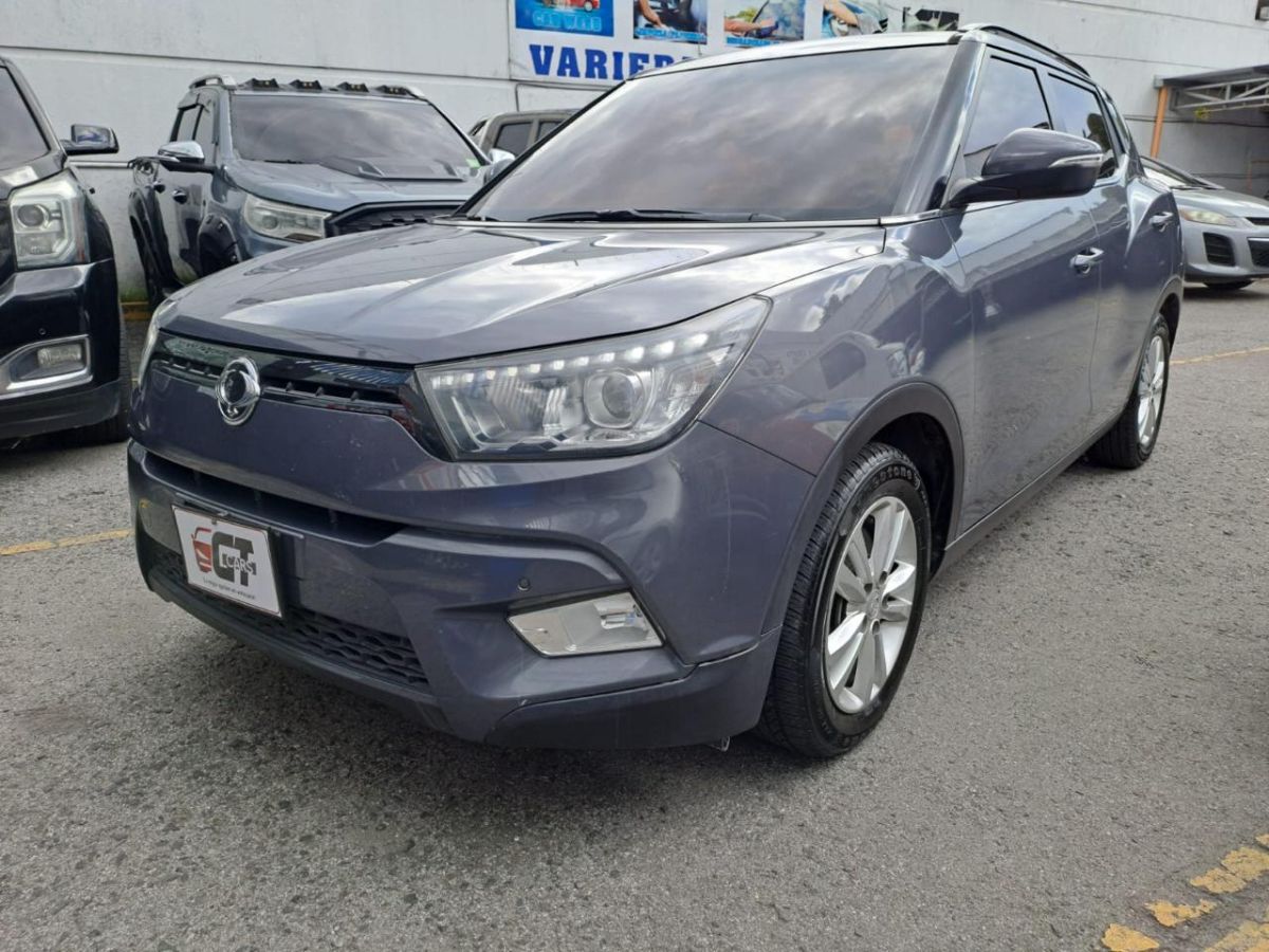 MITSUBISHI  KICKS - 2017                                        