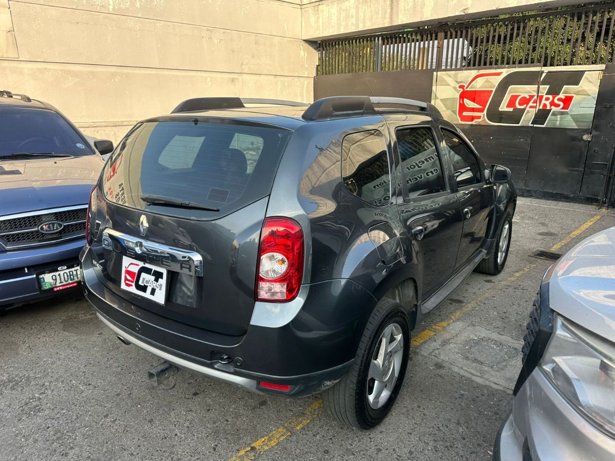 RENAULT DUSTER - 2013                                        