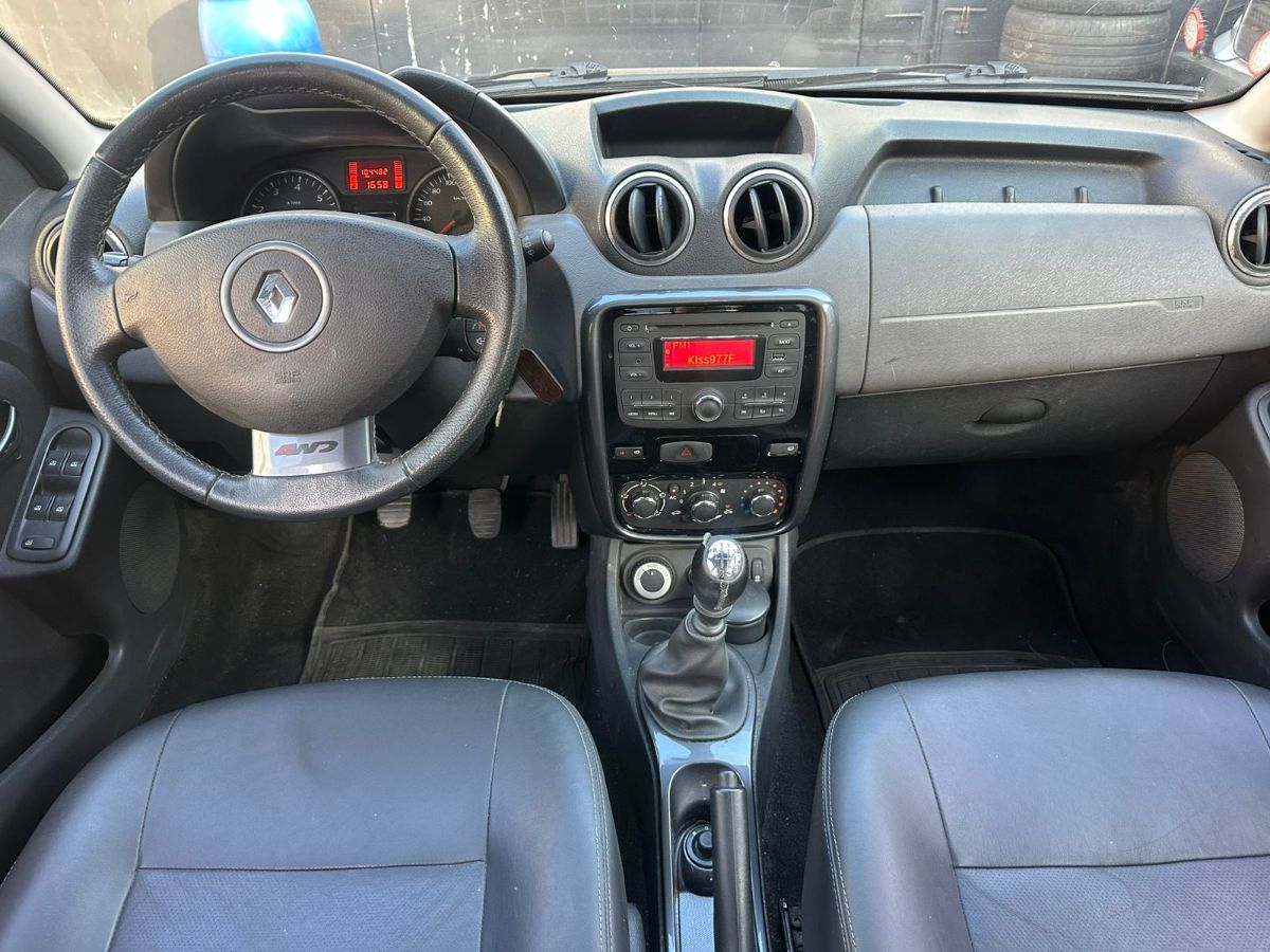 RENAULT DUSTER - 2013                                        