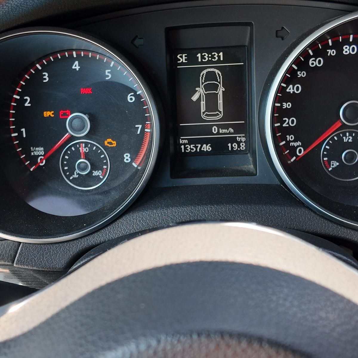 VOLKSWAGEN GTI - 2013                                        