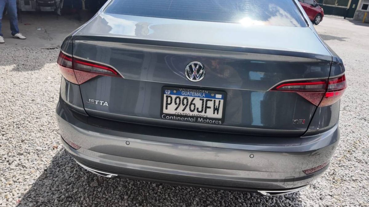 VOLKSWAGEN JETTA - 2020                                        