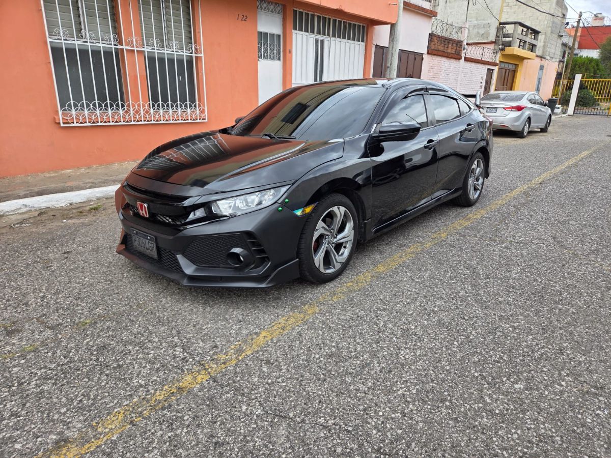 HONDA CIVIC - 2018                                        