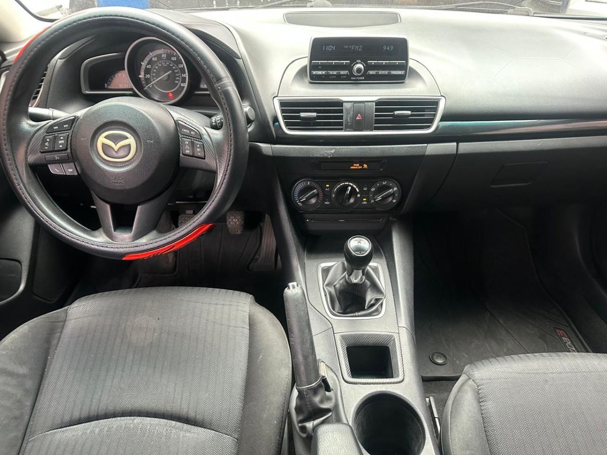 MAZDA 3 - 2014                                        