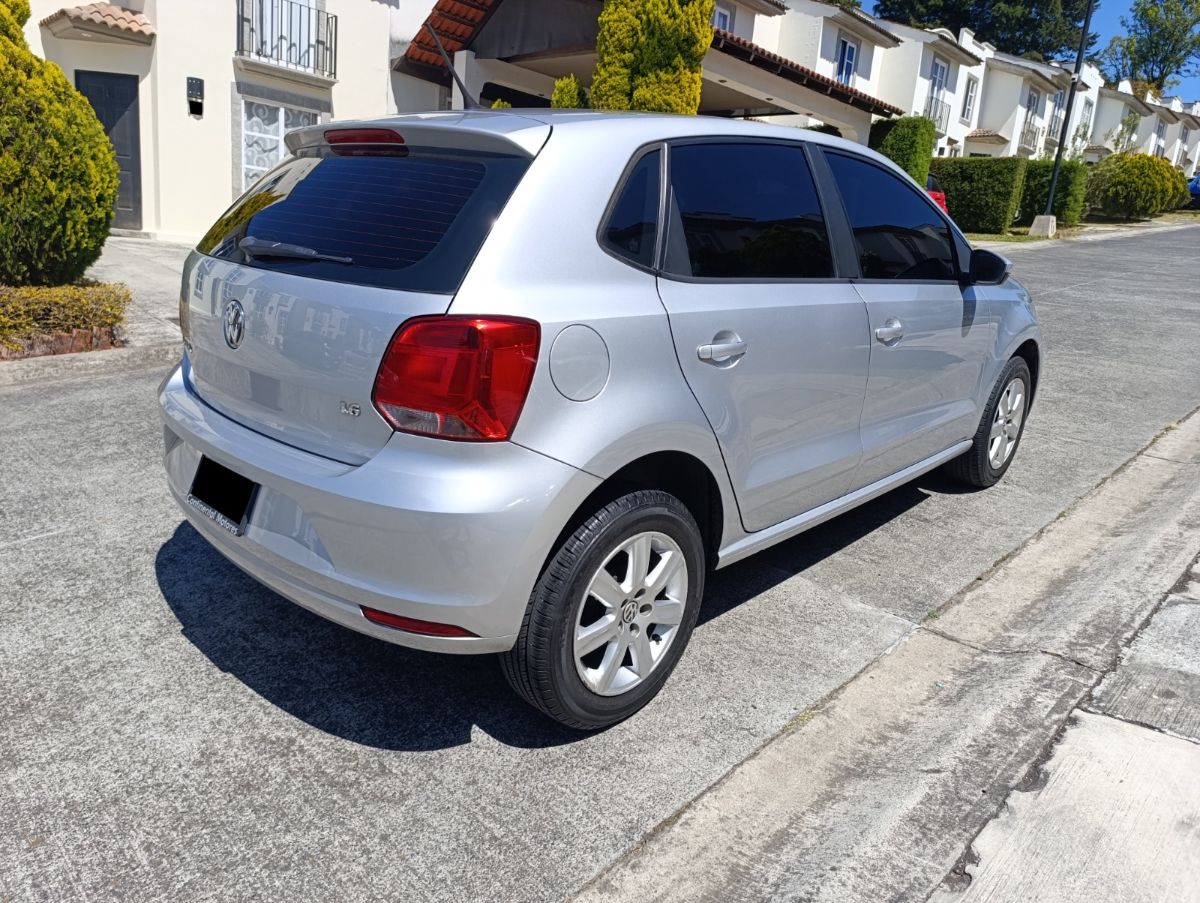 VOLKSWAGEN POLO - 2016                                        