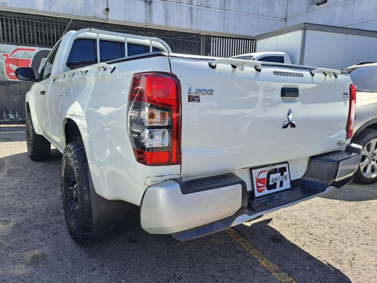 MITSUBISHI L200 - 2021                                        