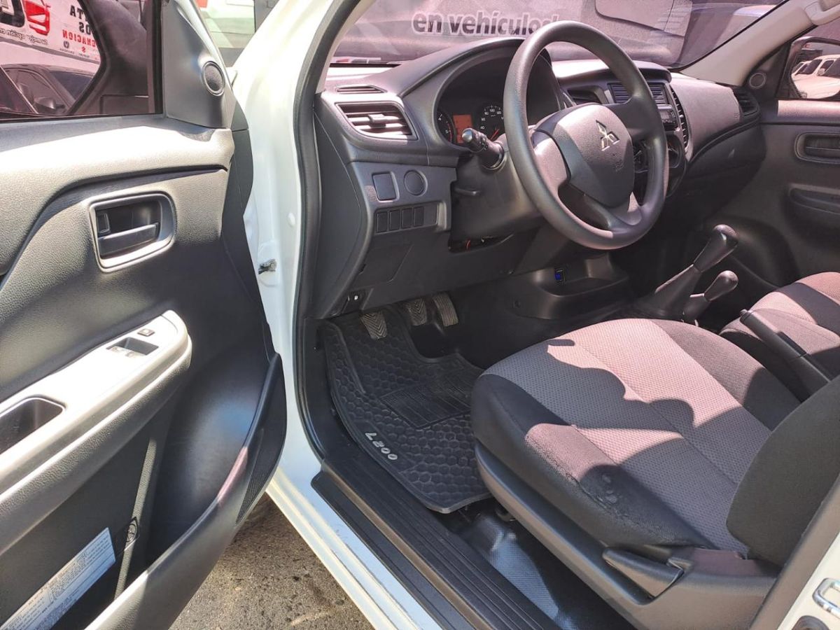 MITSUBISHI L200 - 2021                                        