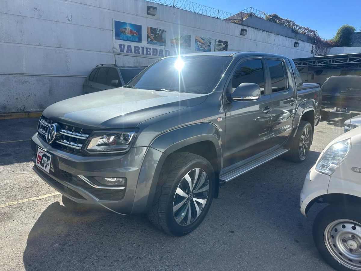 VOLKSWAGEN  AMAROK - 2022                                        