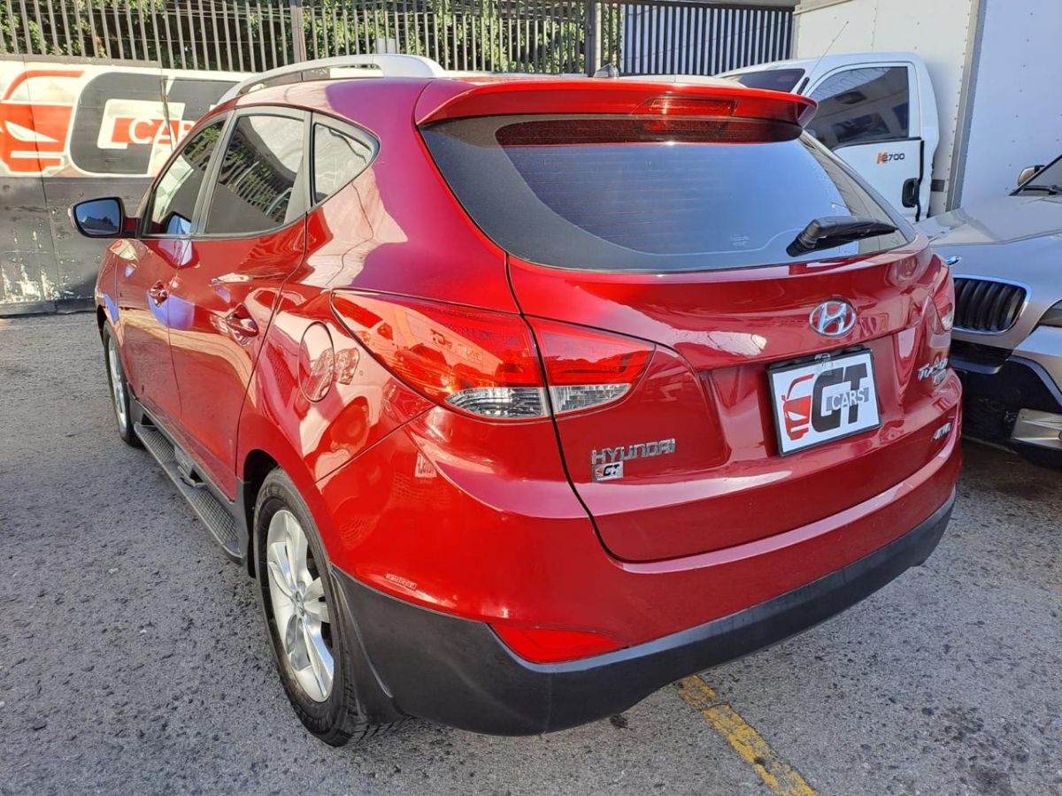 HYUNDAI TUCSON - 2012                                        