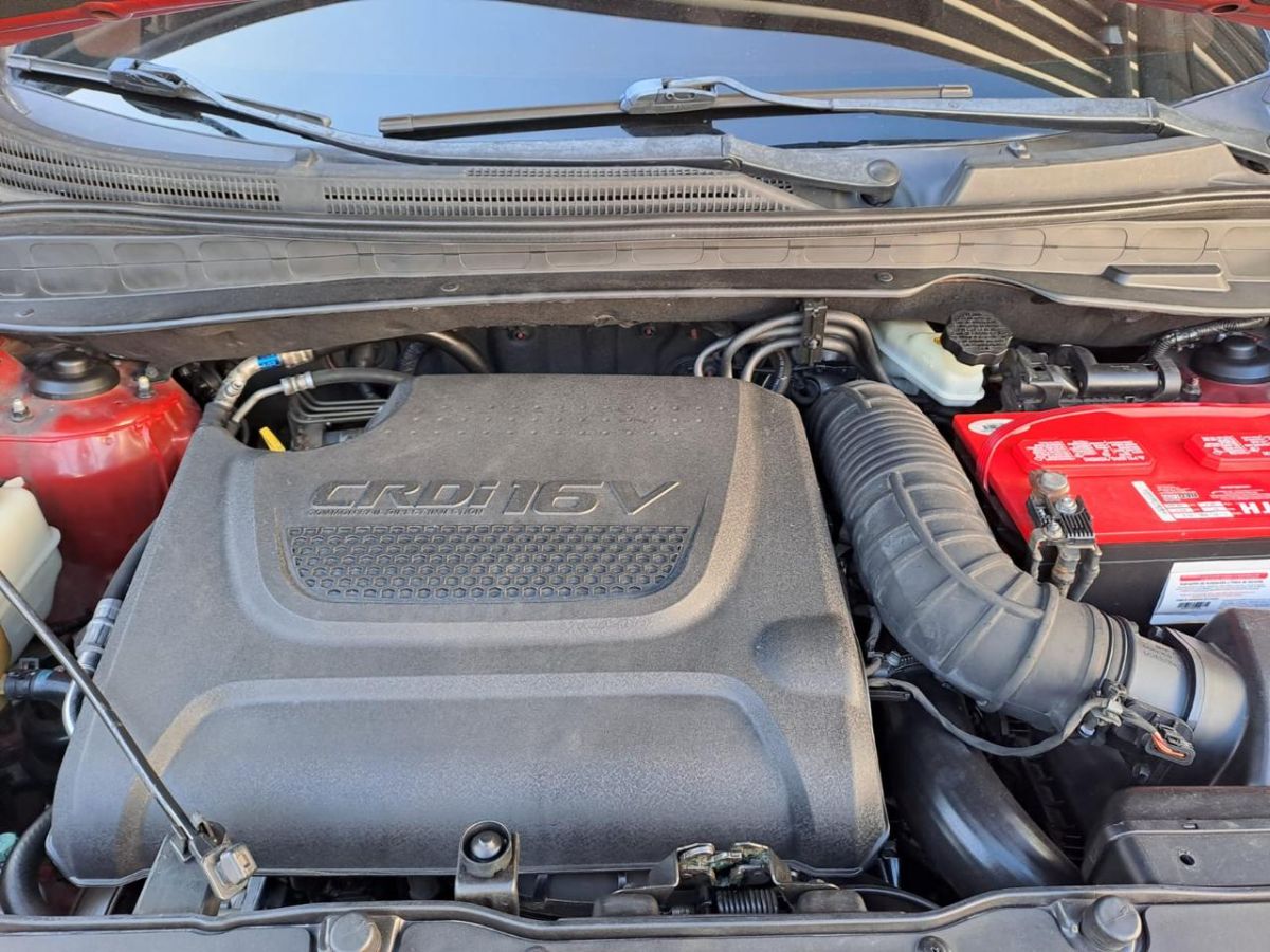 HYUNDAI TUCSON - 2012                                        