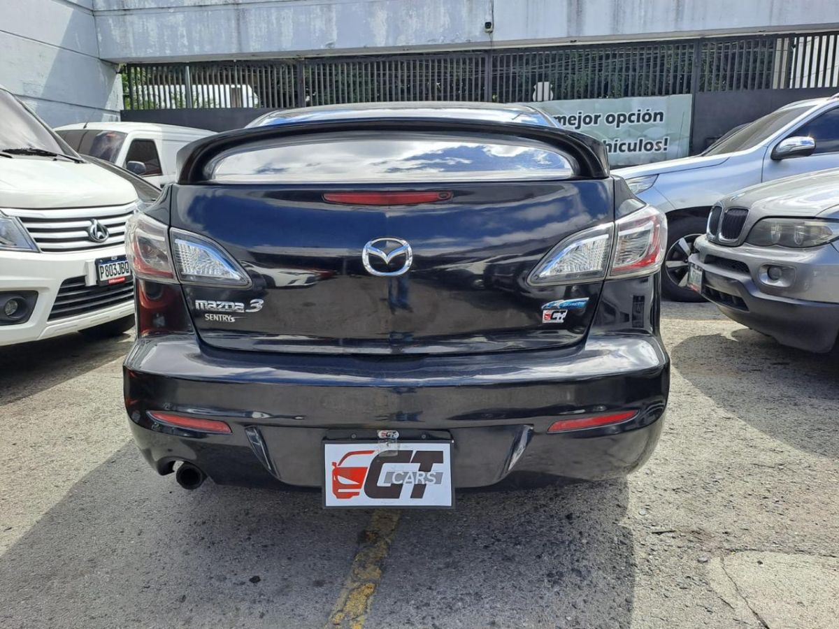 MAZDA 3 TOURING - 2013                                        