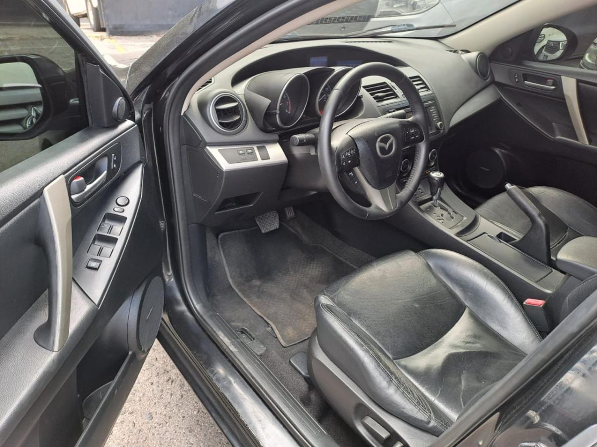 MAZDA 3 TOURING - 2013                                        