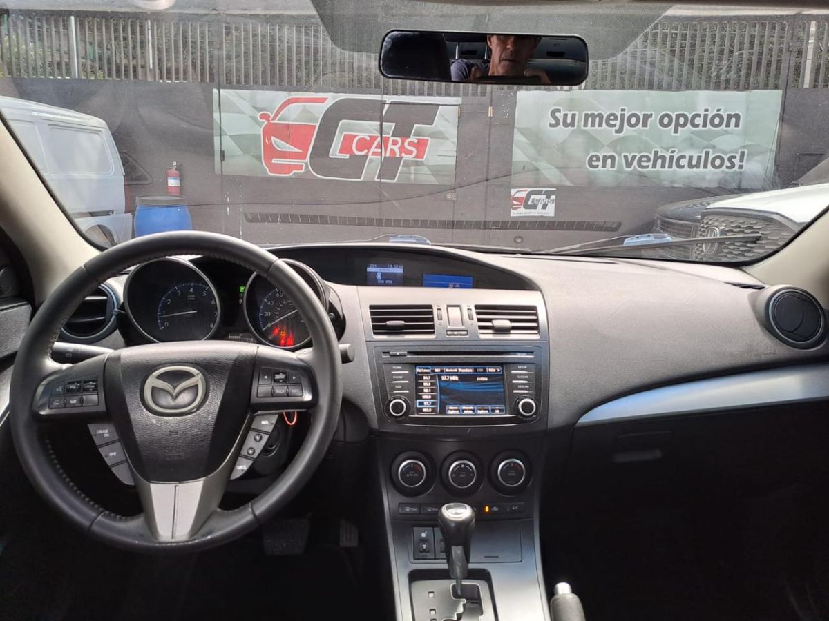 MAZDA 3 TOURING - 2013                                        