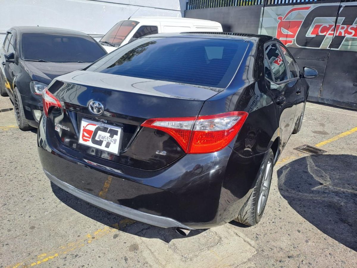 TOYOTA COROLLA - 2015                                        
