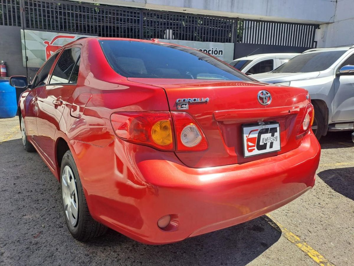TOYOTA COROLLA - 2010                                        
