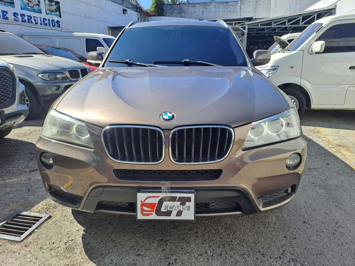 BMW X3 - 20144                                        