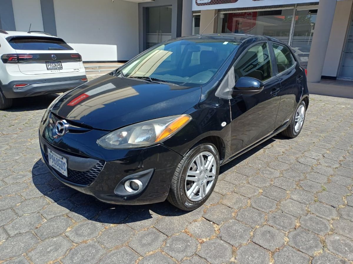 MAZDA 2 - 2013                                        
