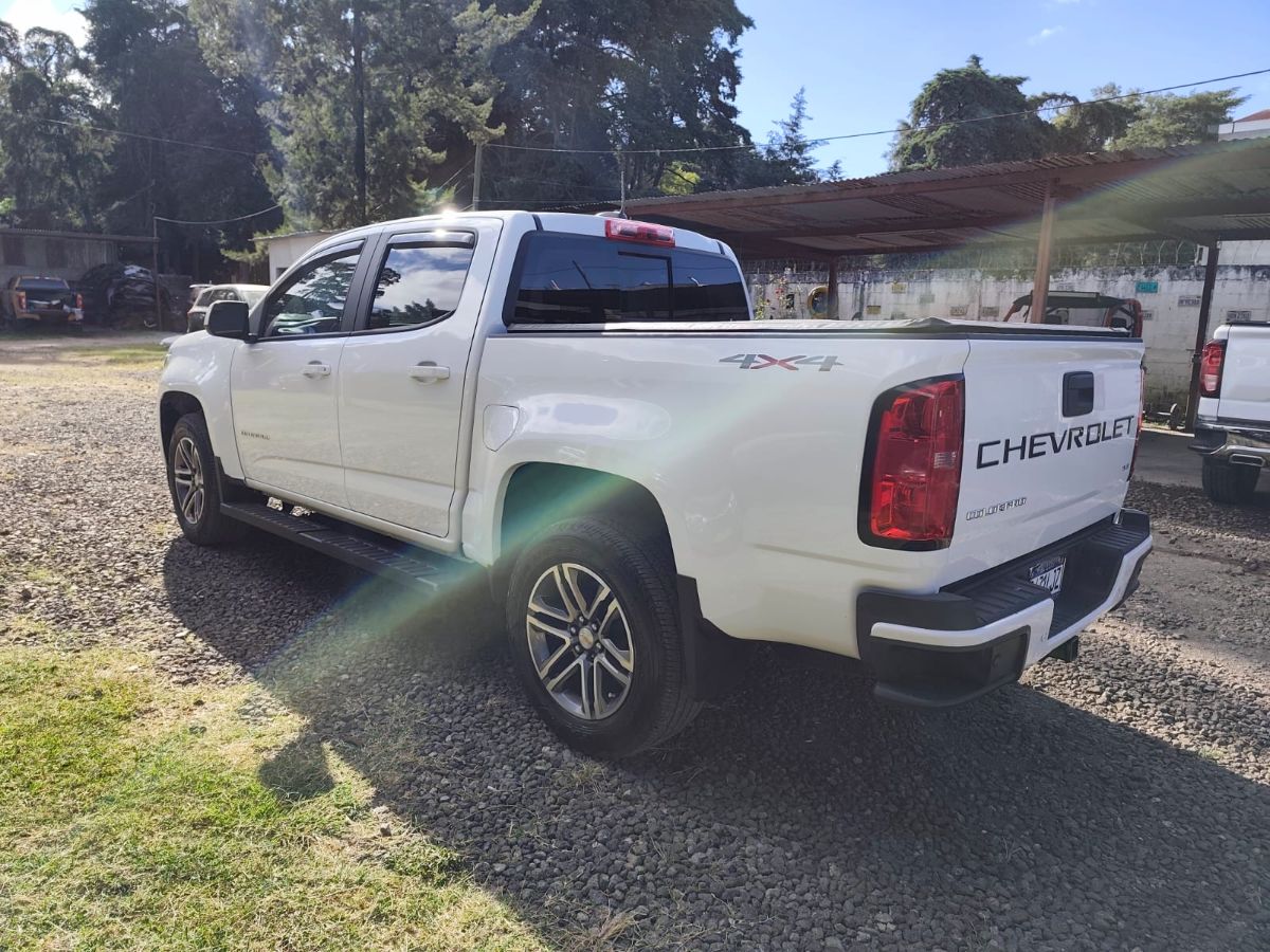 CHEVROLET COLORADO - 2021                                        