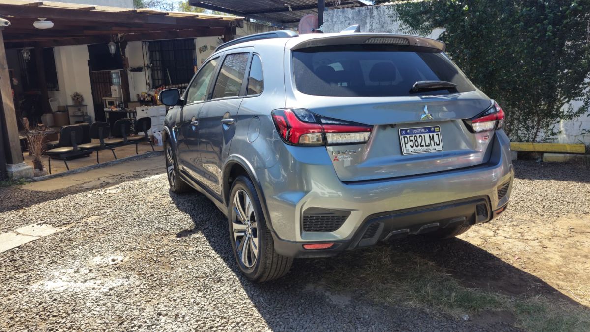 MITSUBISHI RVR - 2023                                        