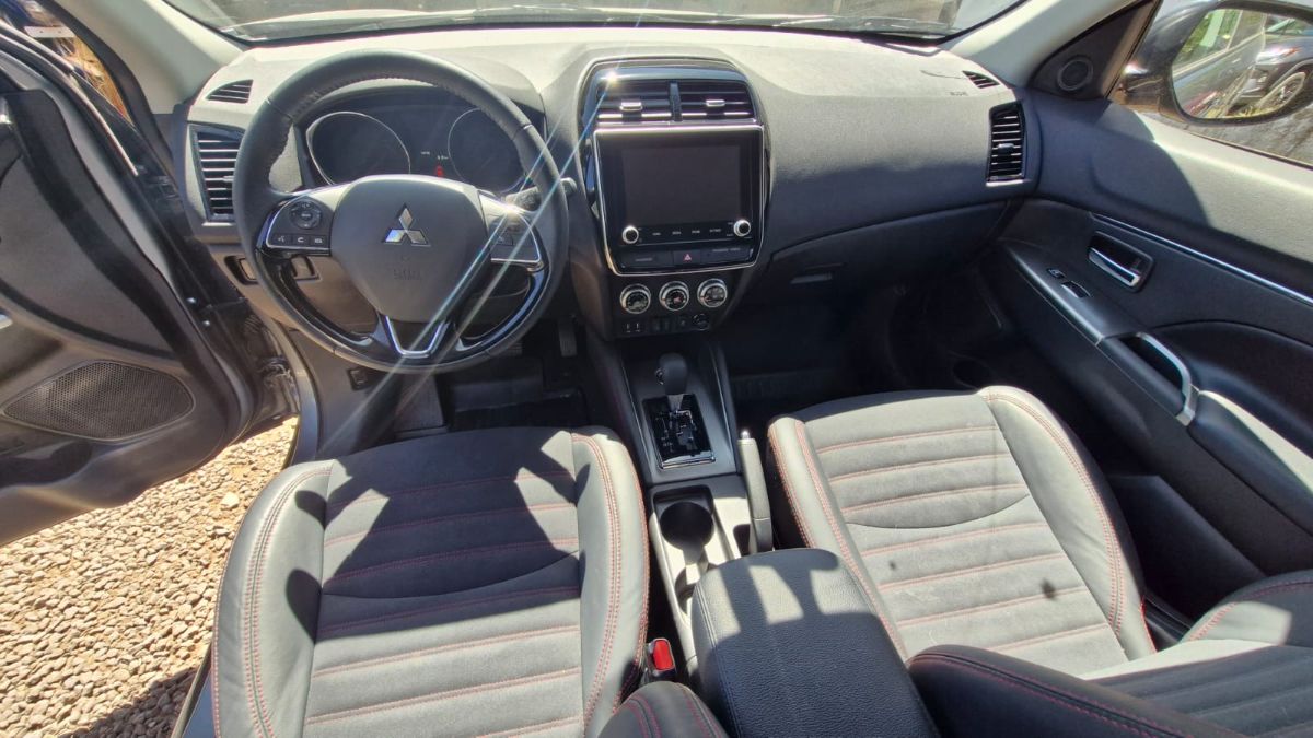 MITSUBISHI RVR - 2023                                        