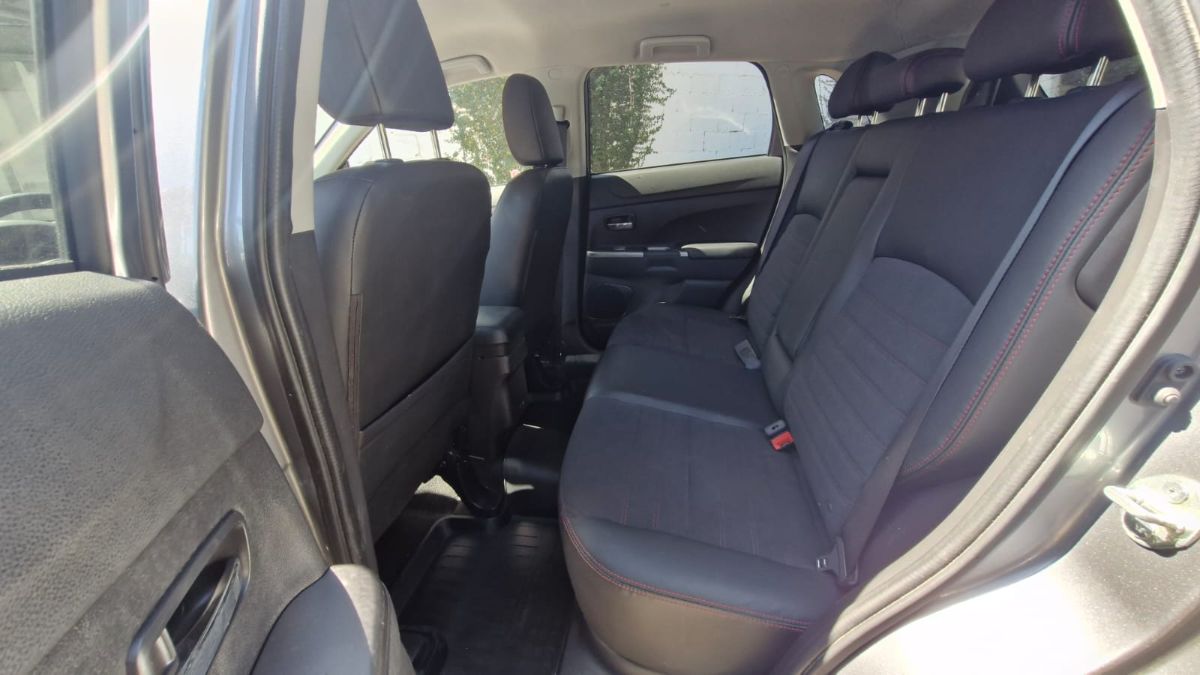 MITSUBISHI RVR - 2023                                        